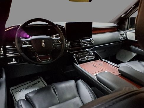 New 2023 Lincoln Navigator Reserve image 11