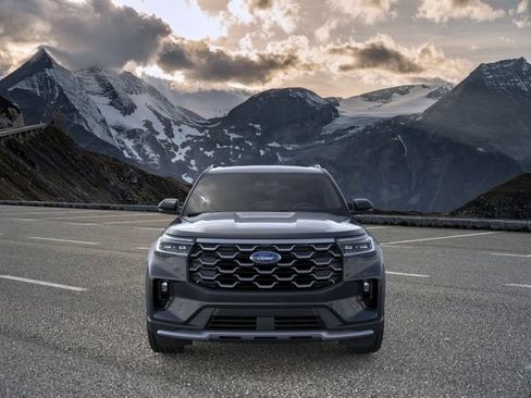 New 2026 Ford Explorer Platinum w/ LUX Leather Package AWD/4WD image 6