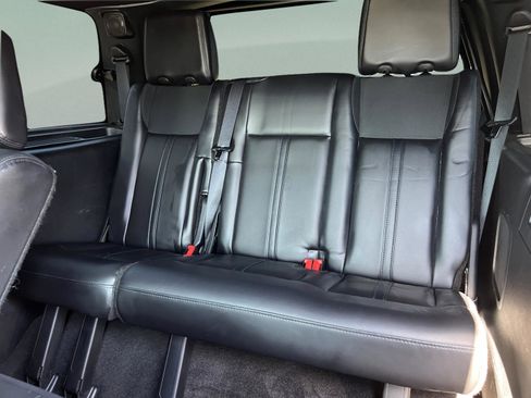 Used 2015 Lincoln Navigator 2WD image 28