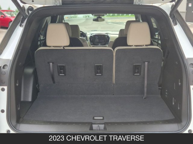 Used 2023 Chevrolet Traverse LT AWD/4WD image 10
