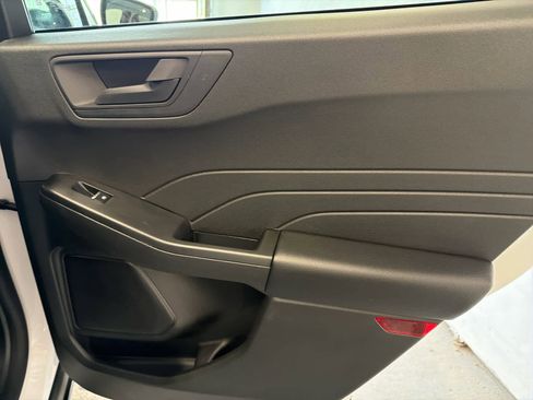 Used 2025 Ford Escape Active image 32