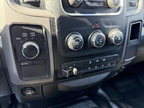 Used 2018 RAM 3500 Tradesman w/ Chrome Appearance Group image 42