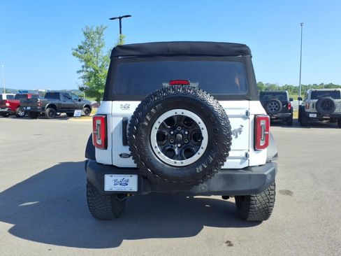 Certified 2022 Ford Bronco Big Bend w/ Sasquatch Package AWD/4WD image 4