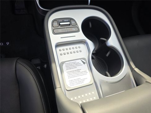 New 2026 Hyundai Ioniq 9 SEL image 18