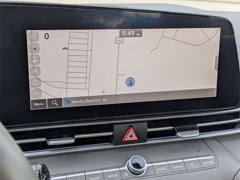 Used 2025 Hyundai Elantra SEL FWD image 24