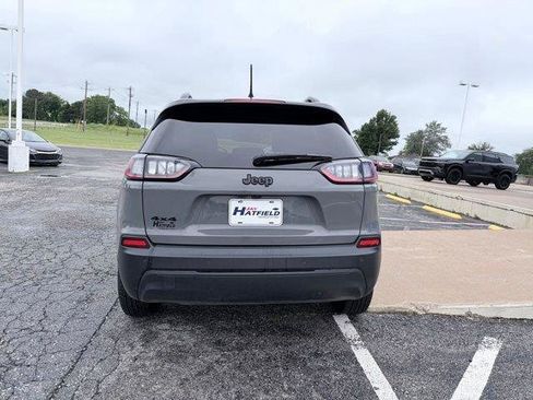 Used 2023 Jeep Cherokee Altitude Lux AWD/4WD image 7