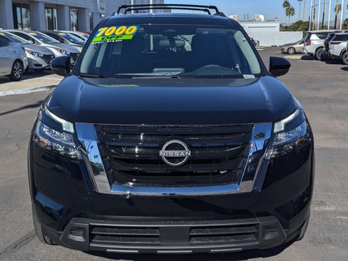 New 2025 Nissan Pathfinder SV image 6