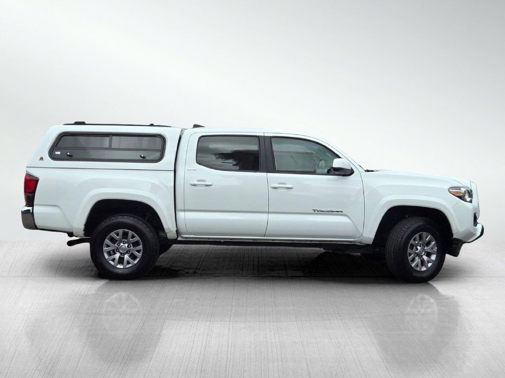 Used 2018 Toyota Tacoma SR5 RWD image 4