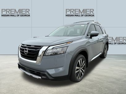 New 2025 Nissan Pathfinder Platinum w/ Lighting Package (N92)