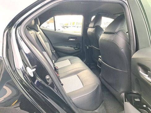 Used 2019 Toyota Corolla XSE image 15