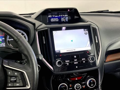 Used 2019 Subaru Forester Touring image 6