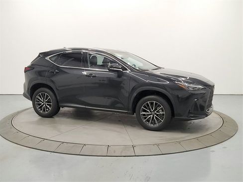 Used 2024 Lexus NX 350h AWD w/ Premium Package image 8