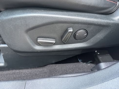 Used 2019 Ford Explorer Sport image 6