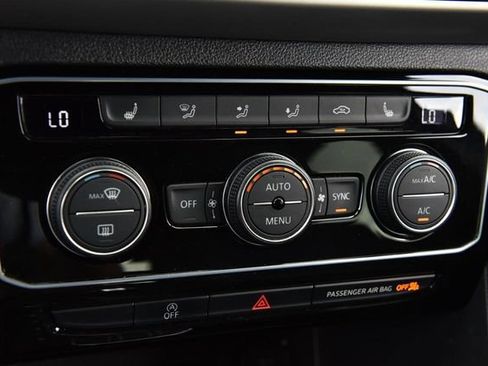 Certified 2023 Volkswagen Atlas Cross Sport SE w/ Black Wheel Package AWD/4WD image 15
