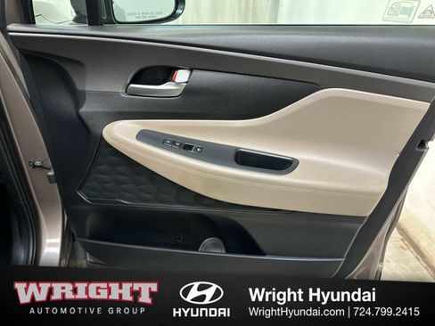 Used 2019 Hyundai Santa Fe SE image 17