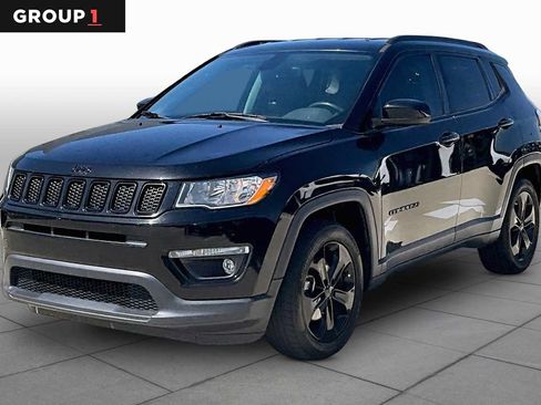 Used 2018 Jeep Compass Latitude w/ Popular Equipment Group FWD image 1