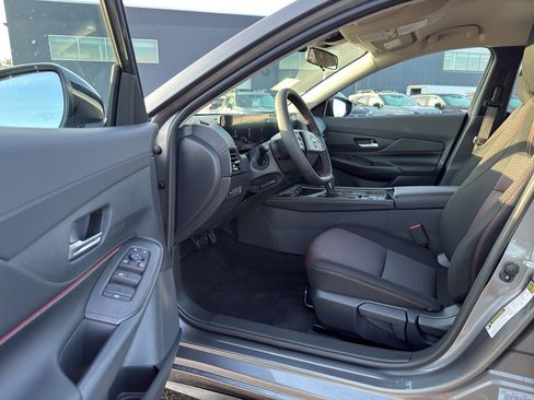 New 2026 Nissan Sentra SR image 10