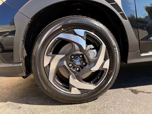 New 2026 Subaru Crosstrek 2.5i Limited AWD/4WD image 9