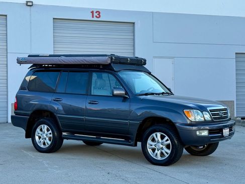 Used 2005 Lexus LX 470 4WD image 3