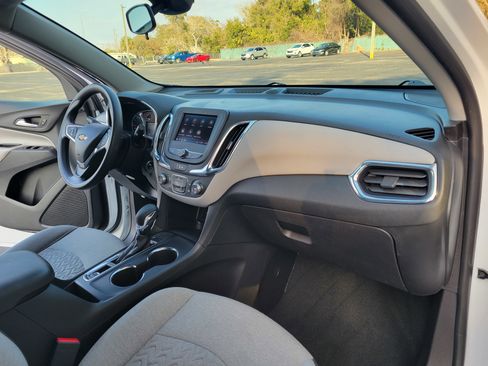 Certified 2024 Chevrolet Equinox LS w/ LS Convenience Package image 27