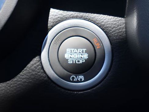 New 2026 RAM 1500 Laramie AWD/4WD image 21