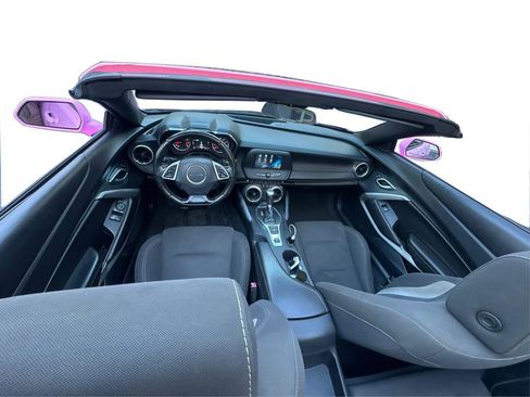 Used 2018 Chevrolet Camaro LT image 23