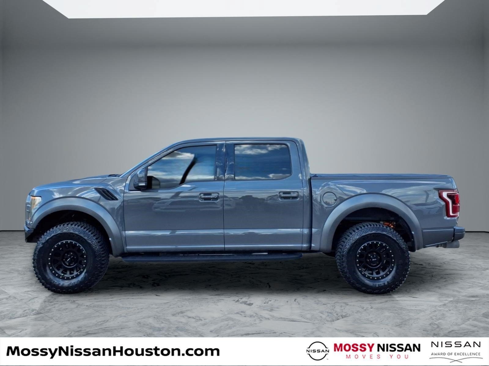 Used 2020 Ford F150 Raptor w/ Equipment Group 802A Luxury AWD/4WD image 5
