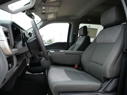 New 2026 Ford F250 XLT w/ FX4 Off-Road Package AWD/4WD image 19