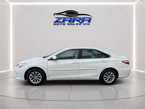 Used 2015 Toyota Camry LE FWD image 4