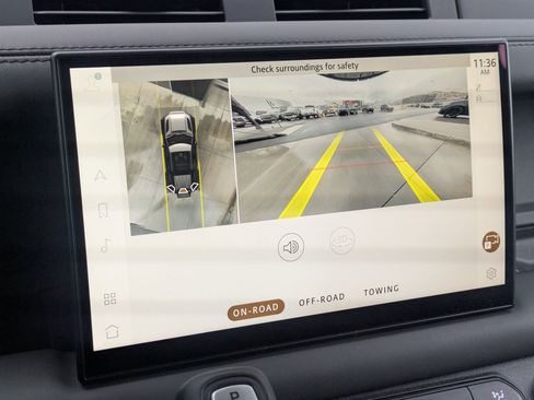 Certified 2023 Land Rover Defender 110 image 19