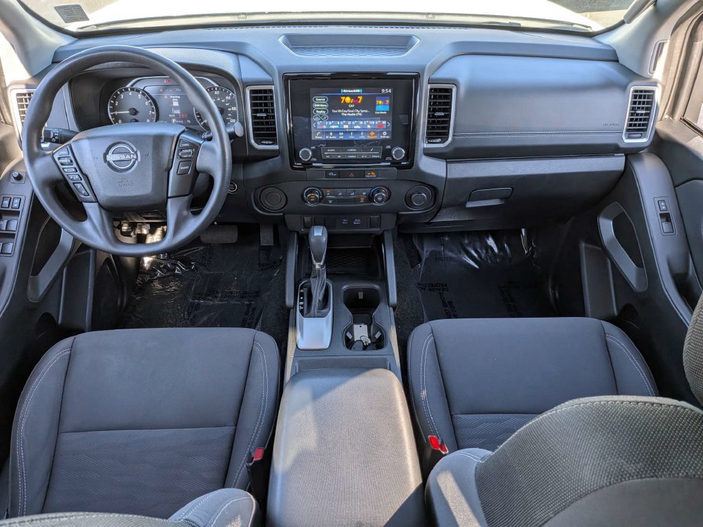 Used 2024 Nissan Frontier SV RWD image 15