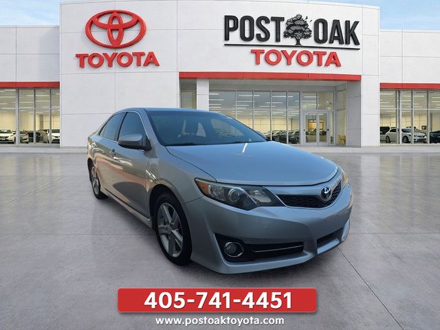 Used 2012 Toyota Camry SE FWD image 9