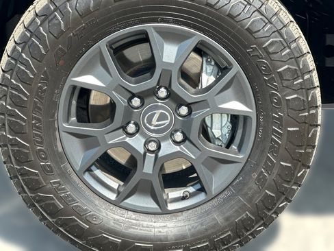 Certified 2024 Lexus GX 550 AWD/4WD image 12