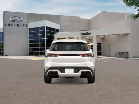 Used 2025 INFINITI QX60 Luxe image 2