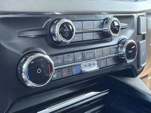New 2026 Ford F350 Platinum w/ Platinum Plus Package AWD/4WD image 34