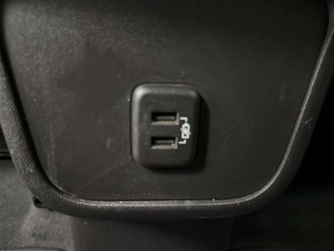 Used 2024 Chevrolet Equinox LT image 24