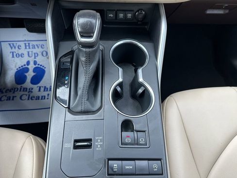 Certified 2020 Toyota Highlander XLE image 23