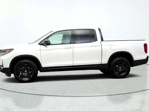 Used 2025 Honda Ridgeline Black Edition image 8