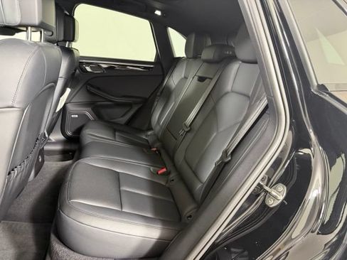 Used 2023 Porsche Macan S AWD/4WD image 21