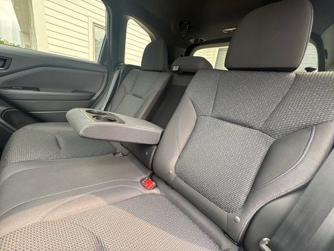 Used 2025 Subaru Forester Premium AWD/4WD image 45
