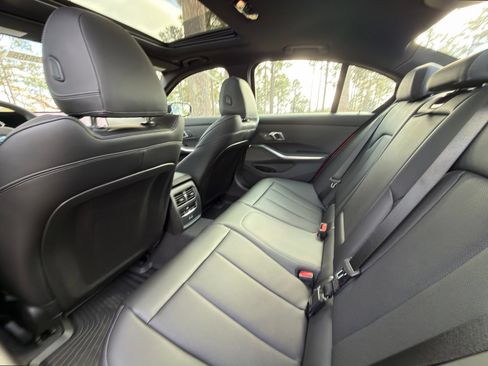 Used 2026 BMW 330i Sedan w/ M Sport Package RWD image 14
