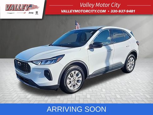 Used 2023 Ford Escape Active w/ Tech Pack #1 image 1