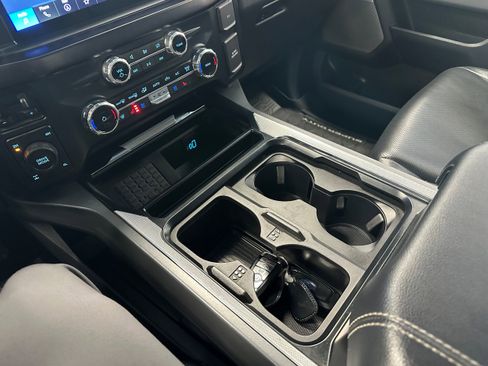 Used 2023 Ford F250 Lariat w/ Chrome Package image 22