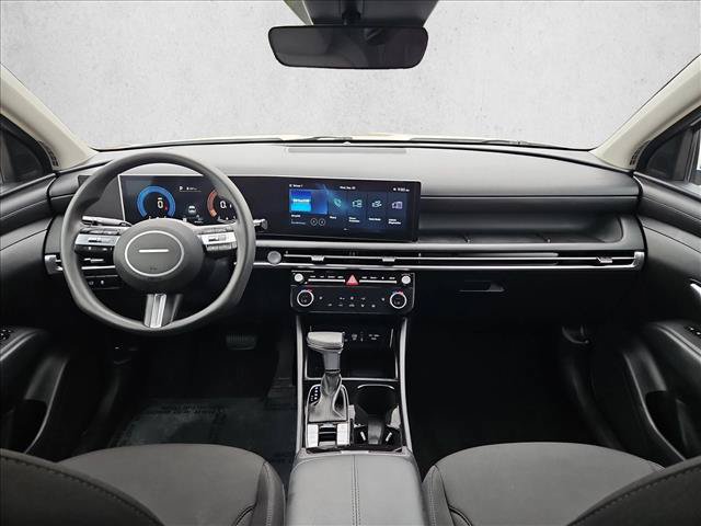 Used 2025 Hyundai Tucson SEL FWD image 17