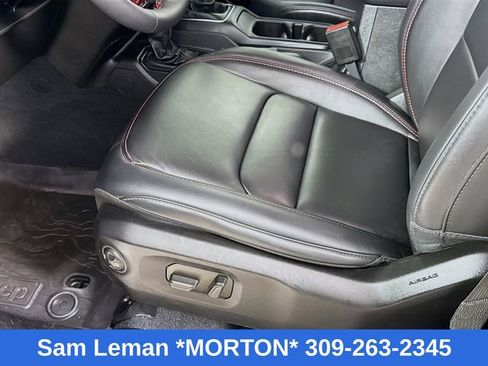 Used 2024 Jeep Wrangler Rubicon image 17