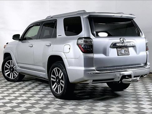 Used 2018 Toyota 4Runner Limited AWD/4WD image 13