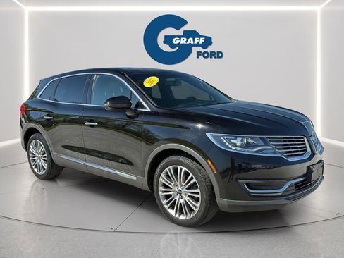 Used 2017 Lincoln MKX Reserve AWD/4WD image 4