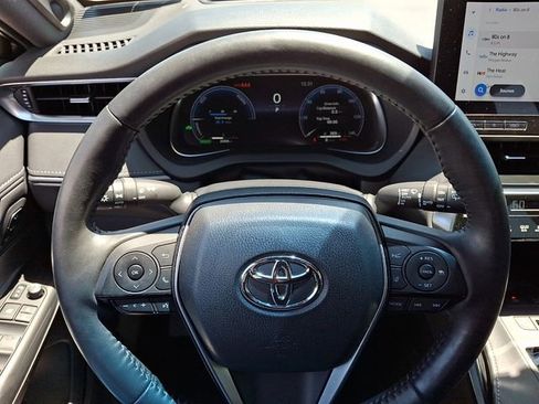 Used 2024 Toyota Venza Limited AWD/4WD image 18