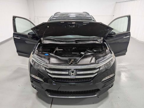 Used 2016 Honda Pilot Touring image 12