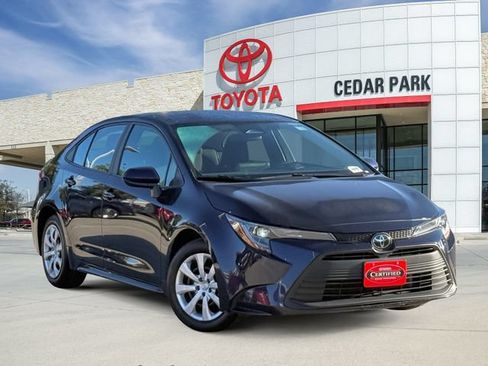 Used 2024 Toyota Corolla LE FWD image 1